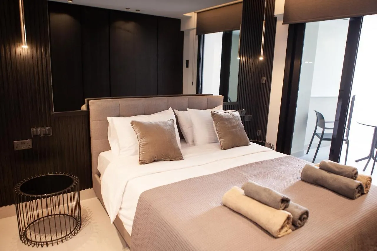 Apartment Raam Luxury Suites Larnaca