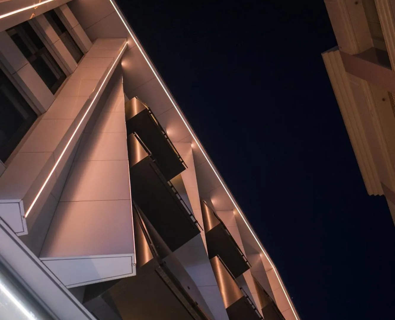 Apartment Raam Luxury Suites Larnaca
