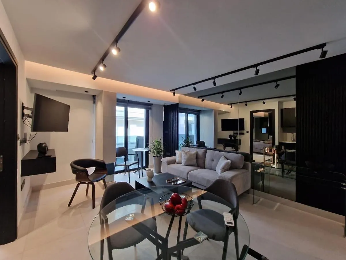 Raam Luxury Suites Larnaca Lägenhet