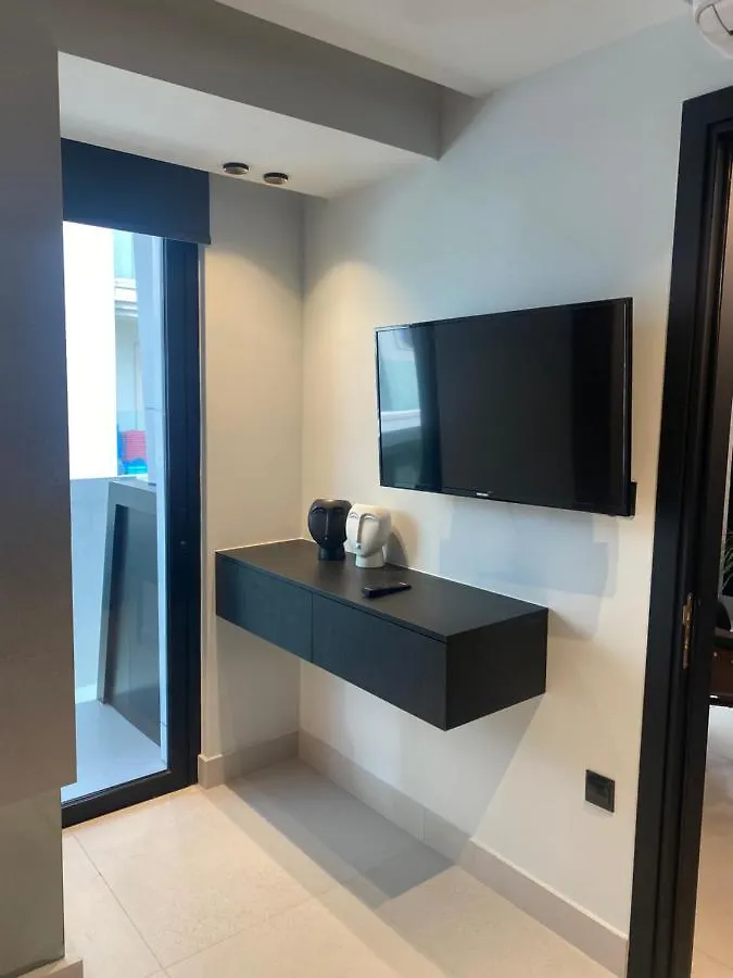 Raam Luxury Suites Larnaca 0*,